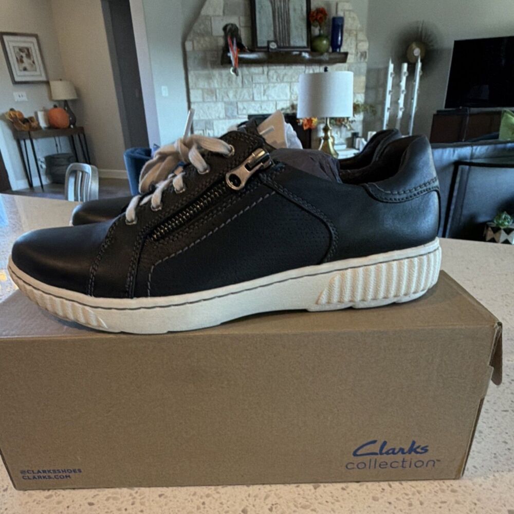 Clarks Caroline Janna Women's Black Leather Comfort Sneakers Zip Lace 9.5W